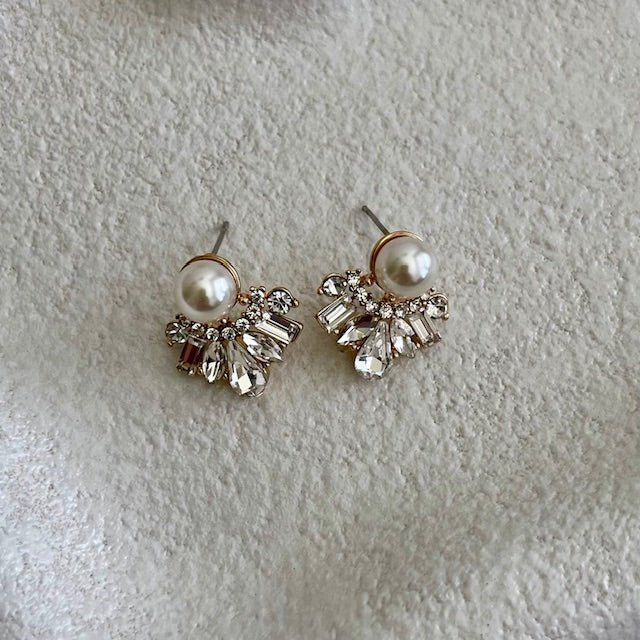 Ari Pearl Stud Earrings - Calilo Australia