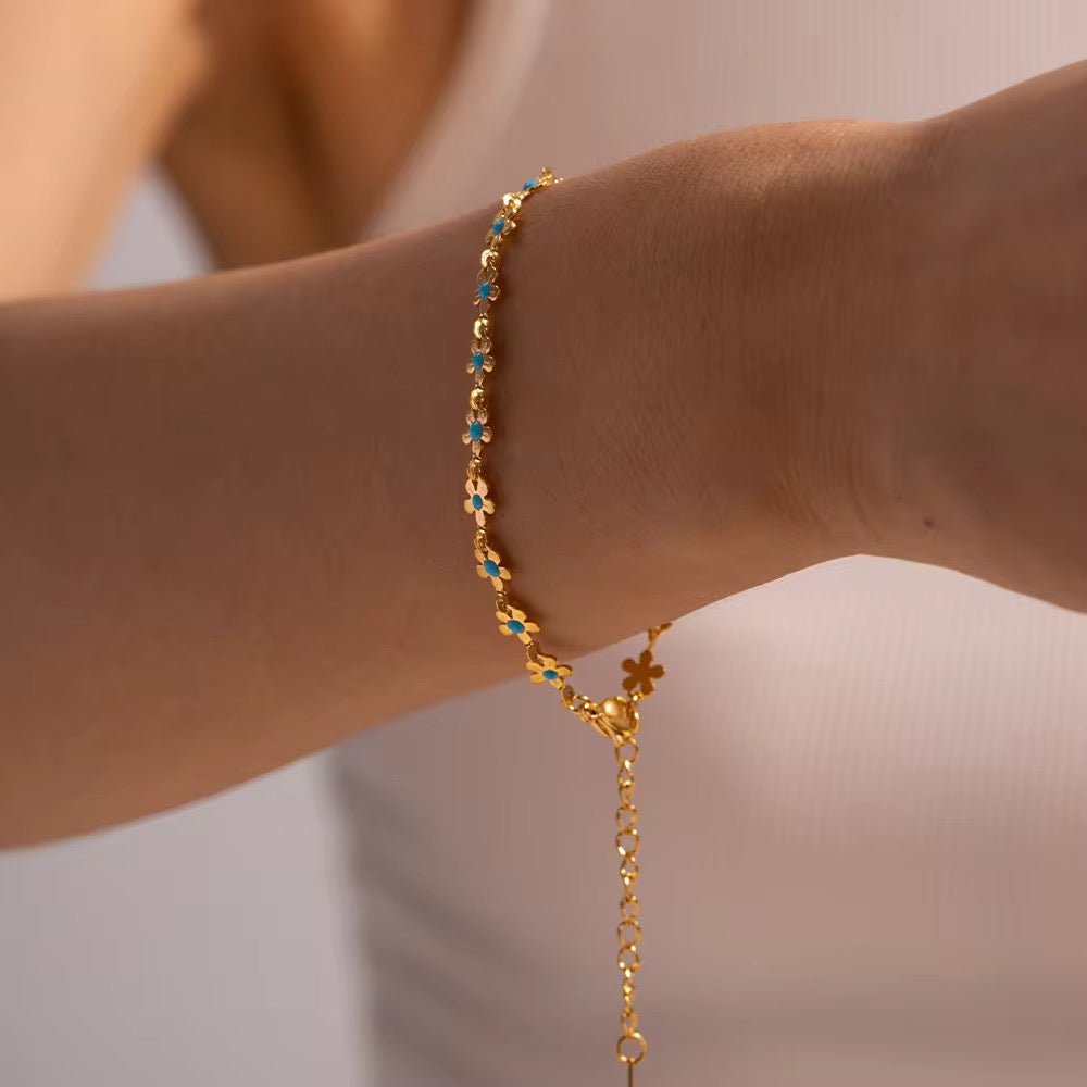 Fleur Gold Necklace & Bracelet - Calilo Australia